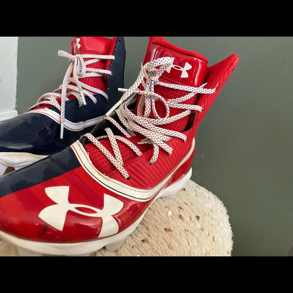 Land of free under armor cleats